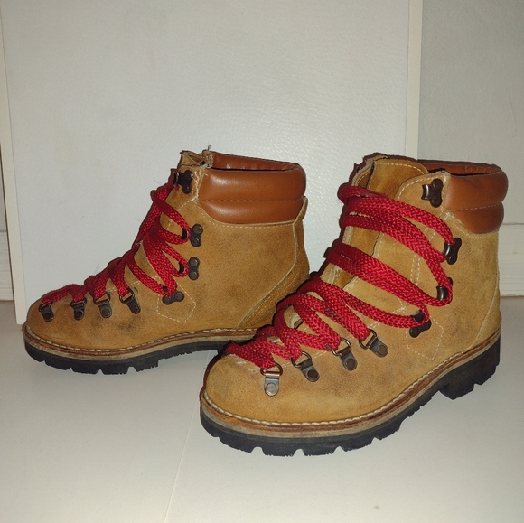 Vibram Shoes Brown Leather Mountaineering Boots Red Laces Vibram